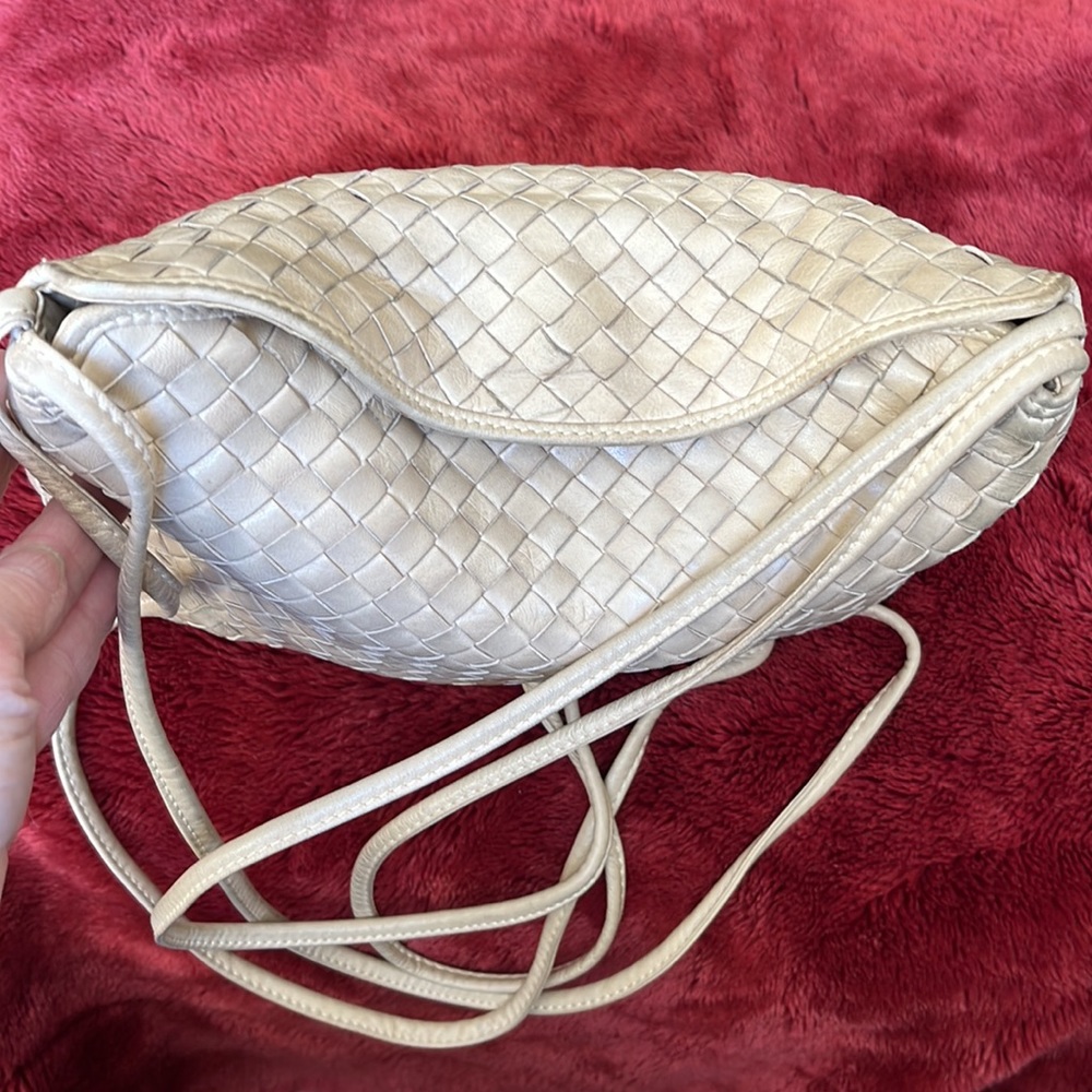 Charles Jourdan light beige woven leather handbag - Picture 3 of 13